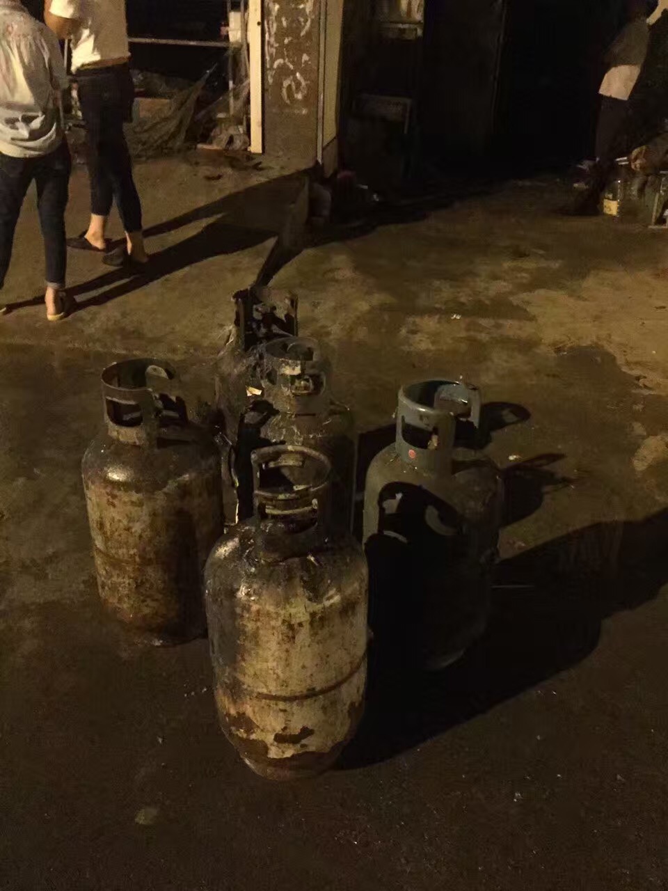 ú