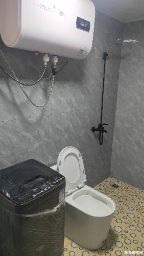 mmexport1682398576930.jpg