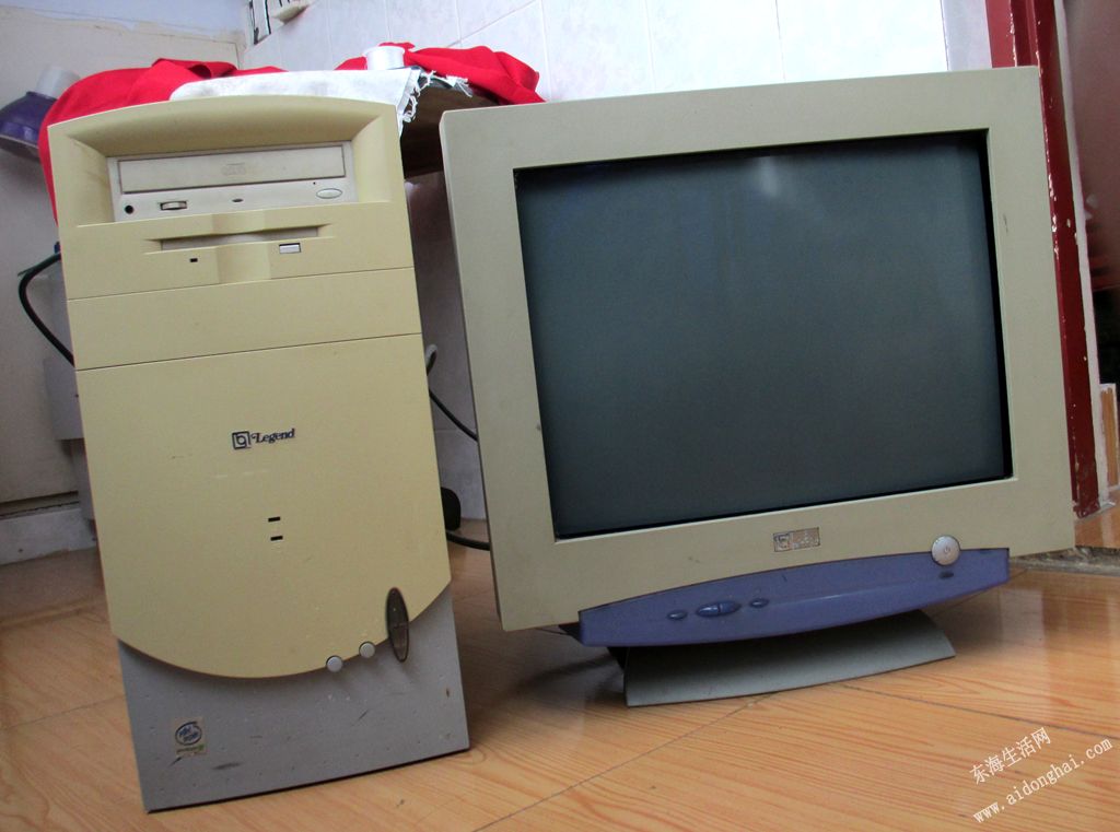老式电脑图片背面图片